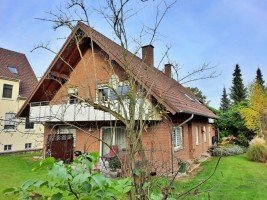 Hauptbild Vermietet! Gemütliche 2-Zimmer-Dachgeschosswohnung mit großem Balkon!